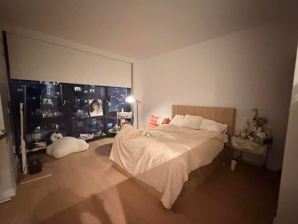 Spacious High Level Apartment Near T…